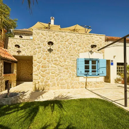 Holiday Maja By Interhome Holiday home Zarici